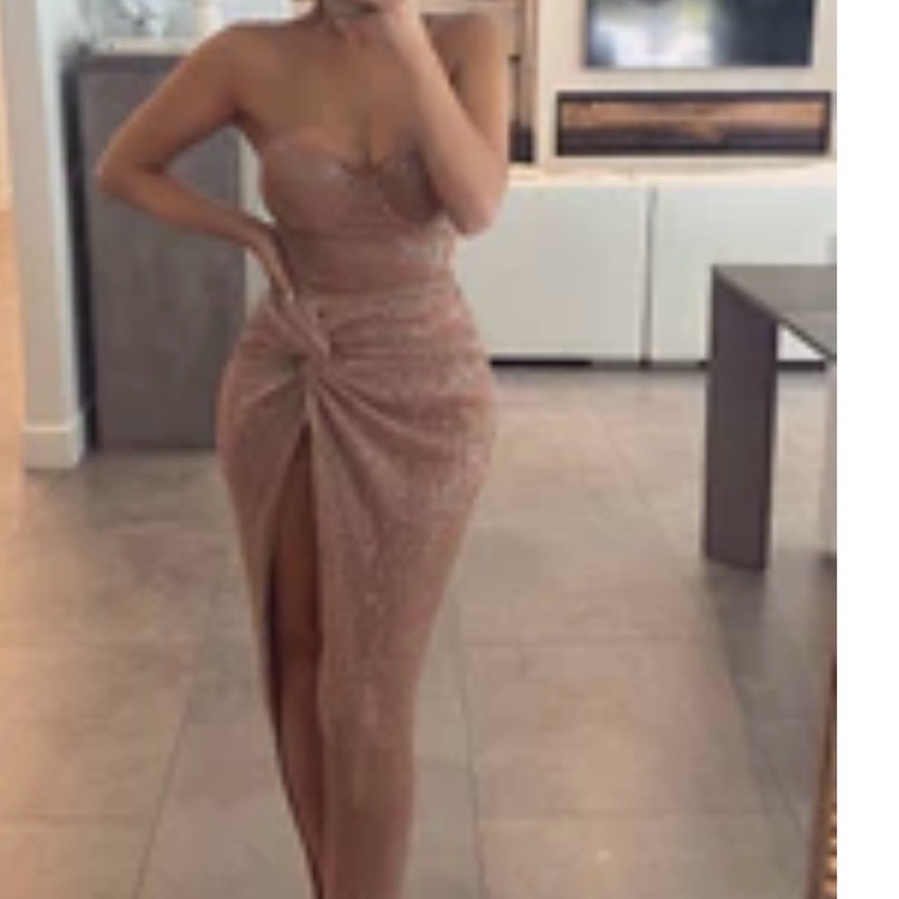 Elegant Strapless Evening Dress